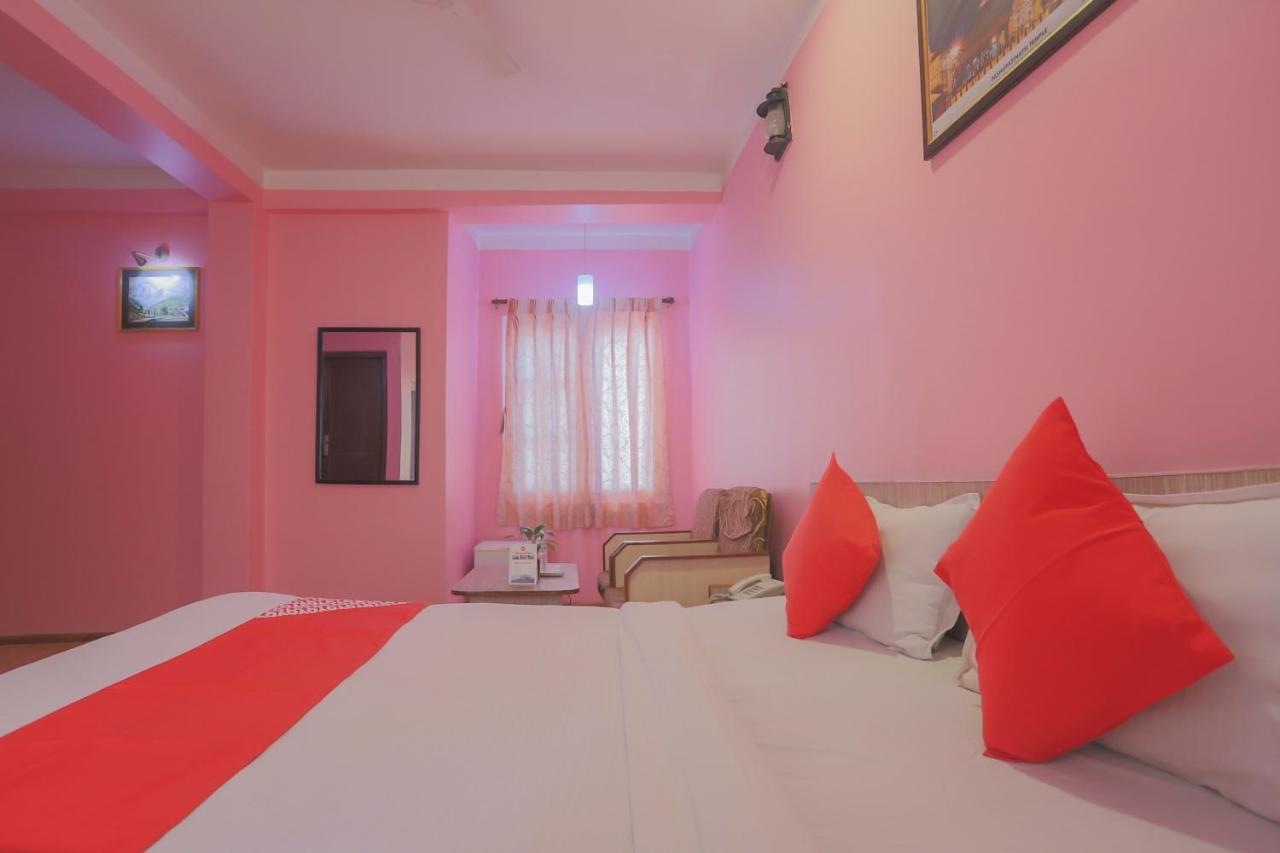 Oyo 789 Hotel Shivam Plaza Catmandu Exterior foto