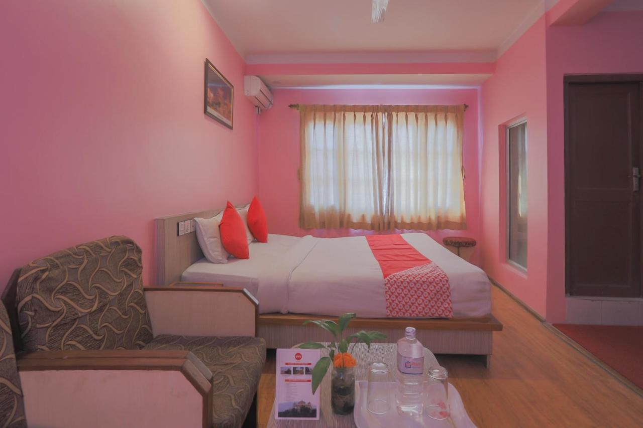 Oyo 789 Hotel Shivam Plaza Catmandu Exterior foto