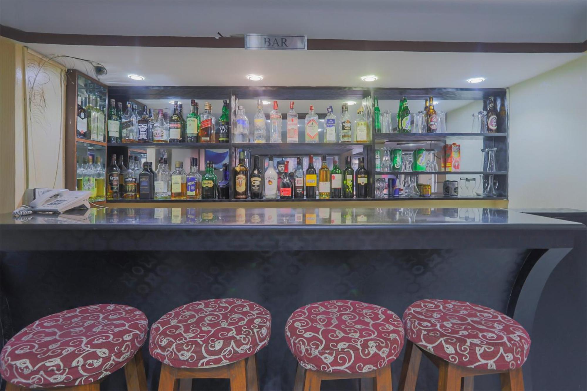 Oyo 789 Hotel Shivam Plaza Catmandu Exterior foto