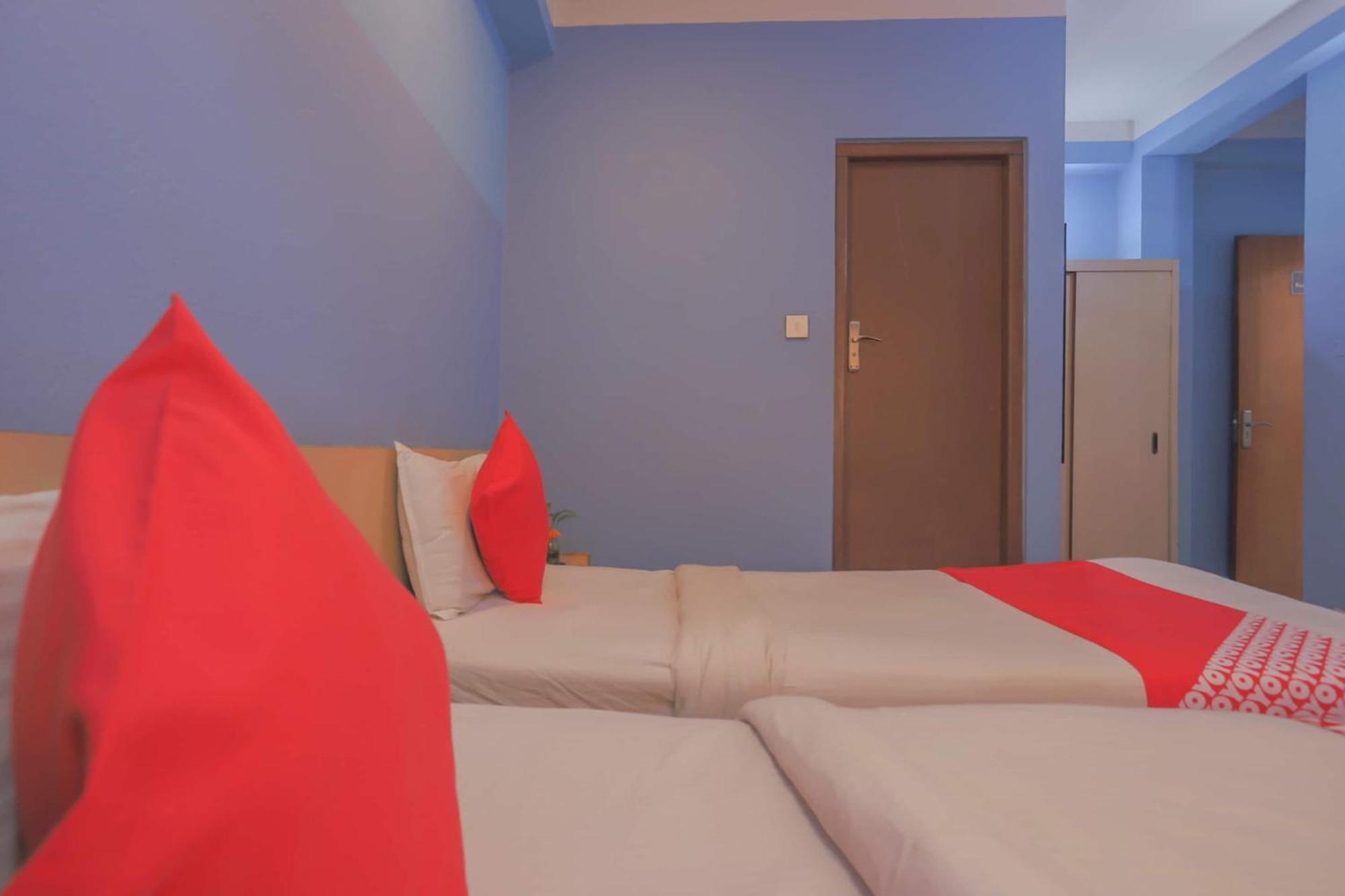 Oyo 789 Hotel Shivam Plaza Catmandu Exterior foto